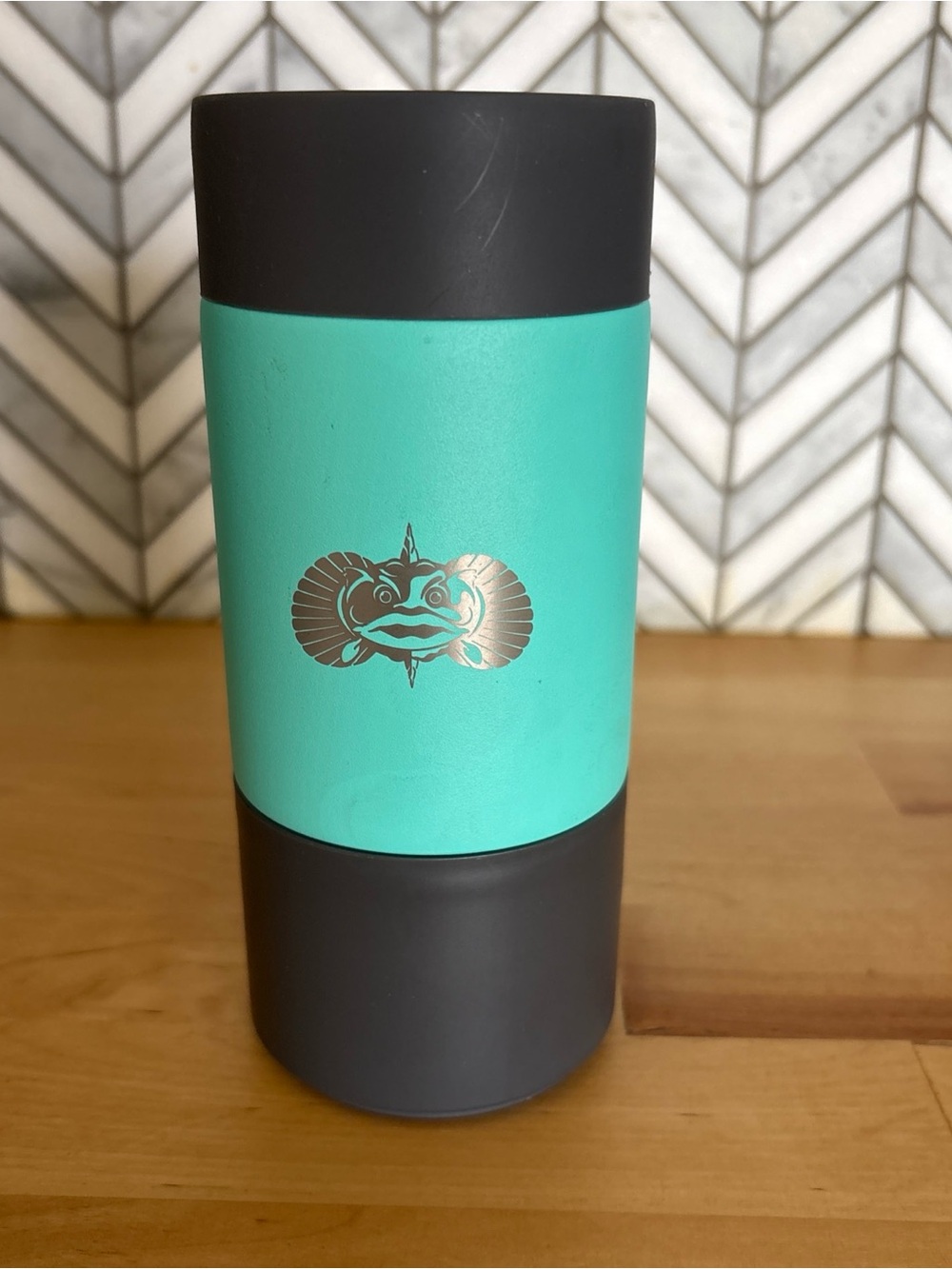Toadfish Non-Tipping Slim Can Cooler Teal Stainless Steel 12oz Insulator